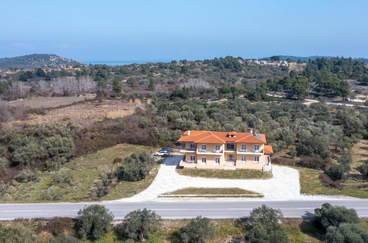 Les Oliviers - Studios & Apartments Vourvourou Dış mekan fotoğraf