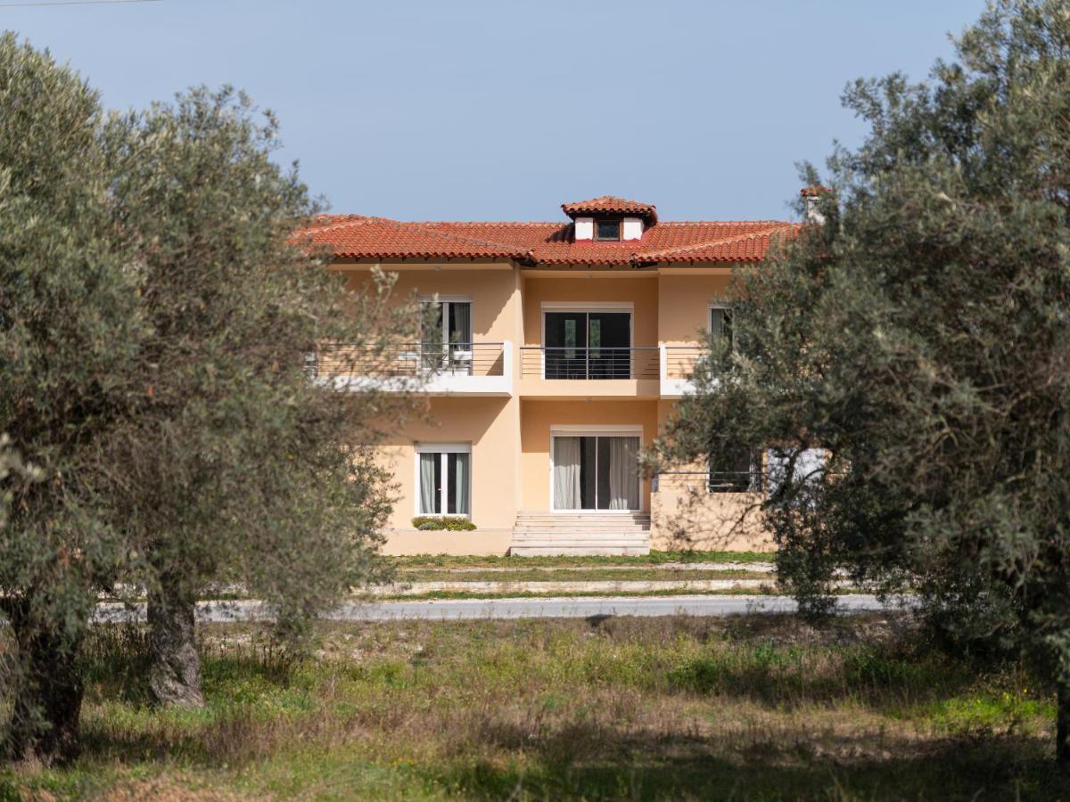 Les Oliviers - Studios & Apartments Vourvourou Dış mekan fotoğraf