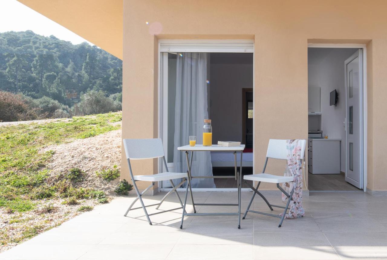 Les Oliviers - Studios & Apartments Vourvourou Dış mekan fotoğraf